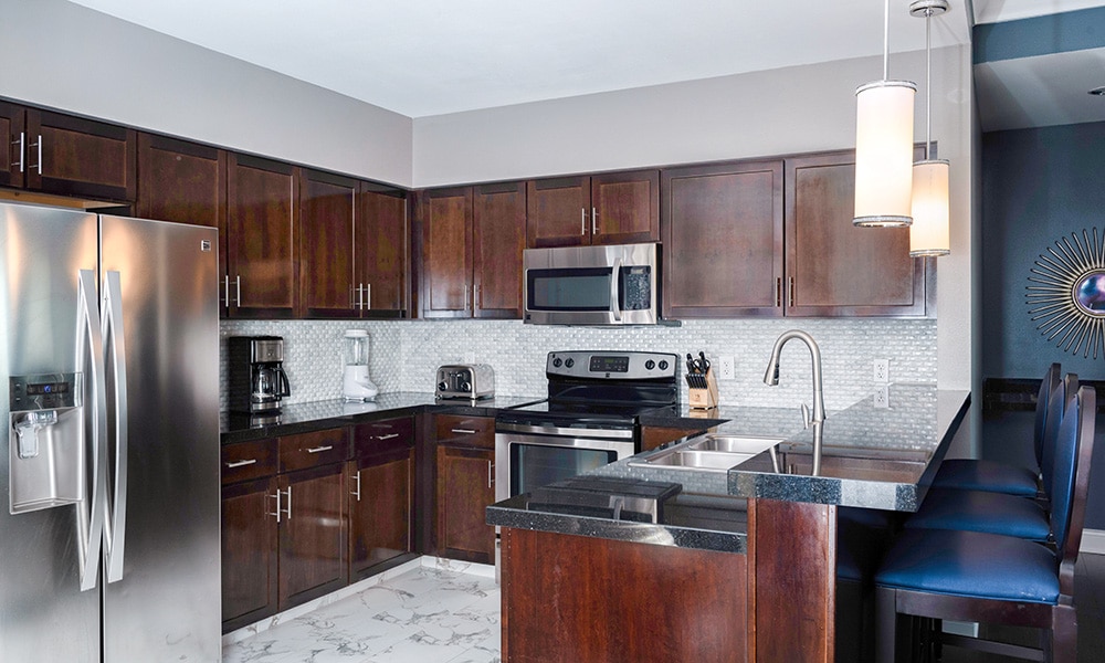 A kitchen of a Presidential Reserve suite at Worldmark Anaheim.