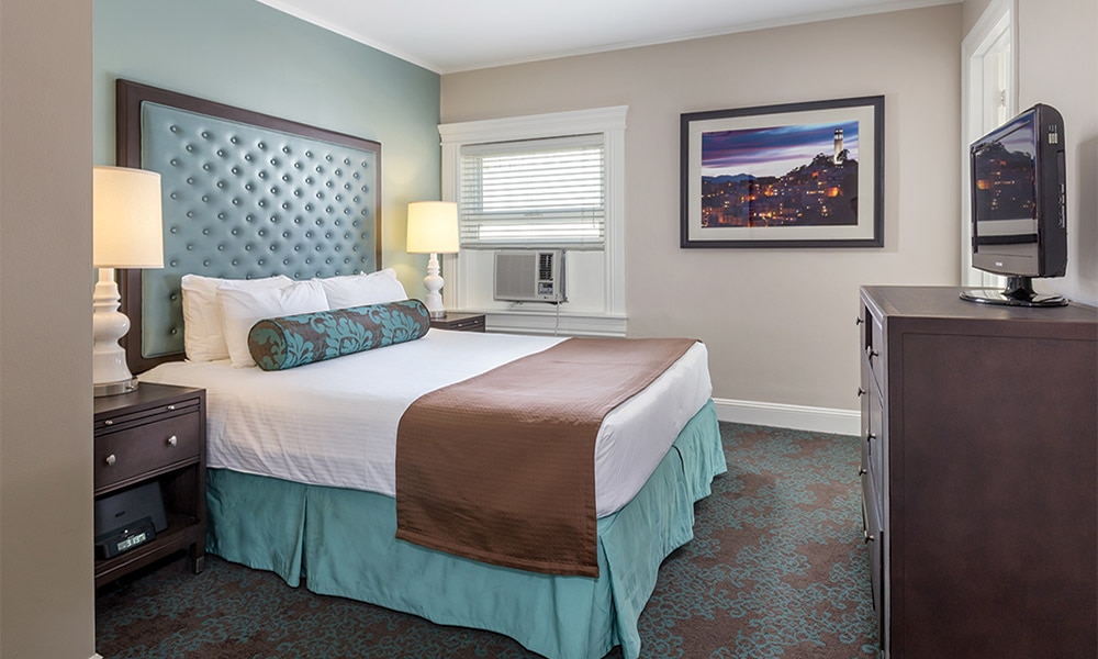 The master bedroom of a standard suite at WorldMark San Francisco.