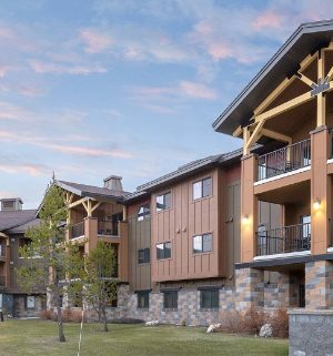 The exterior of WorldMark West Yellowstone resort.